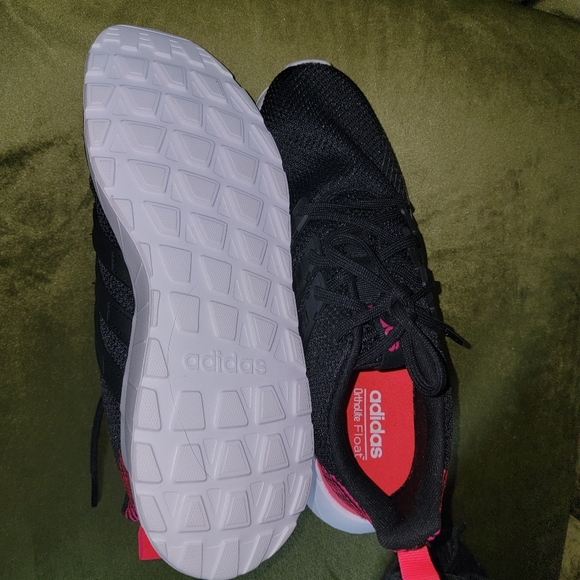 NWOT Womens sz 9.5 Adidas Ortho Cloud Float Tennis Shoes - Picture 3 of 8